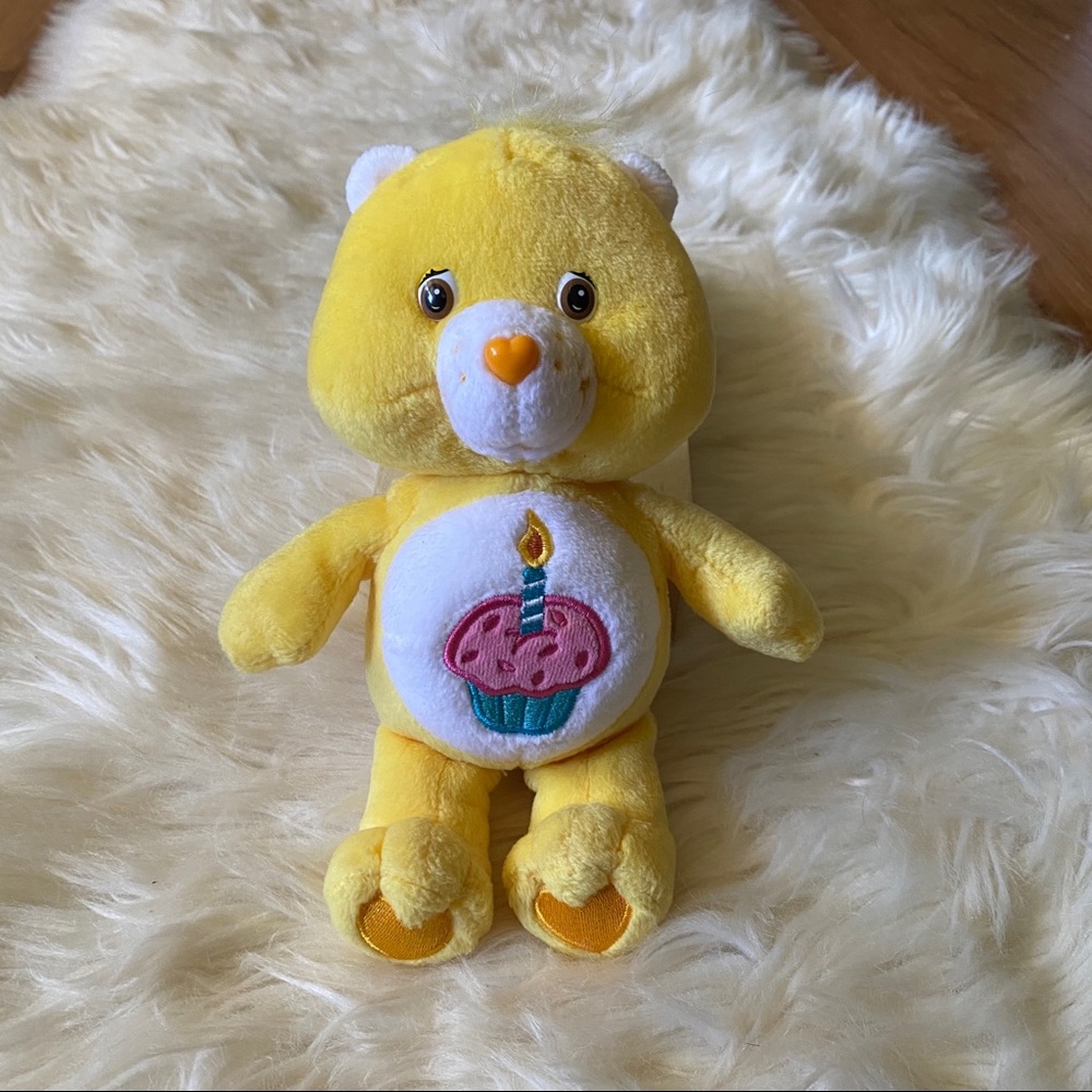 ❌SOLD❌ VINTAGE 2003 CARE BEAR BIRTHDAY BEAR PLUSH DOLL - Picture 1 of 8
